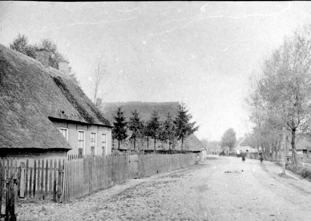 Het Oosteinde in noordwestelijke richting.